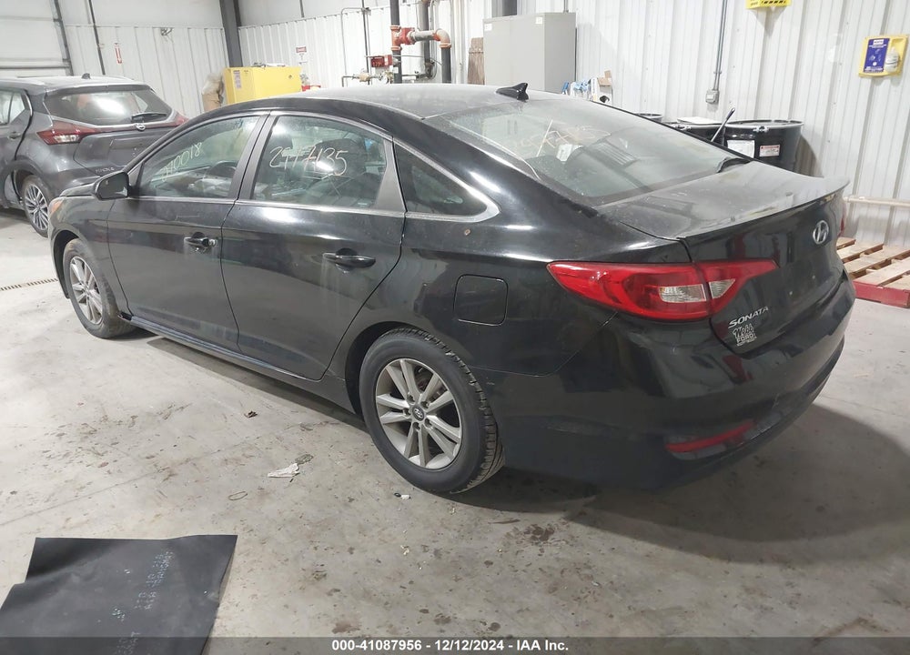 2017 HYUNDAI SONATA VIN: 5NPE24AFXHH540495