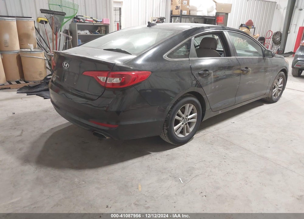 2017 HYUNDAI SONATA VIN: 5NPE24AFXHH540495