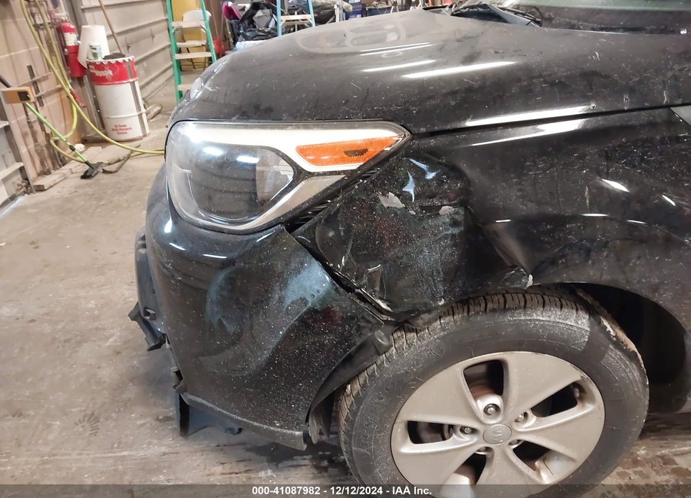 2014 KIA SOUL VIN: KNDJN2A28E7727547