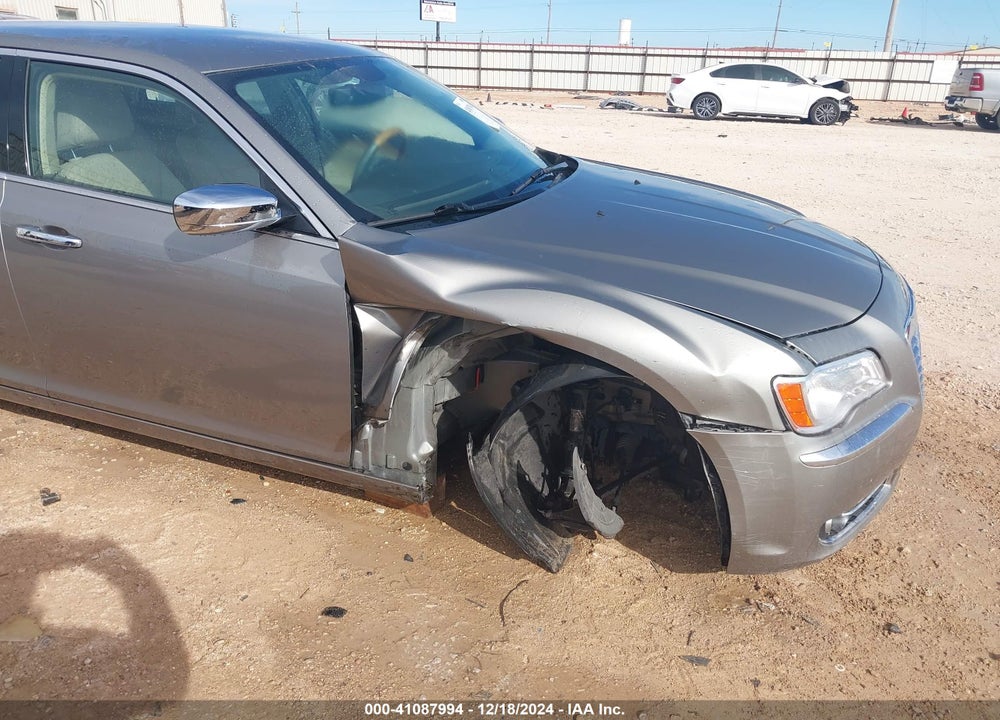 2014 CHRYSLER 300C VIN: 2C3CCAEG0EH337131