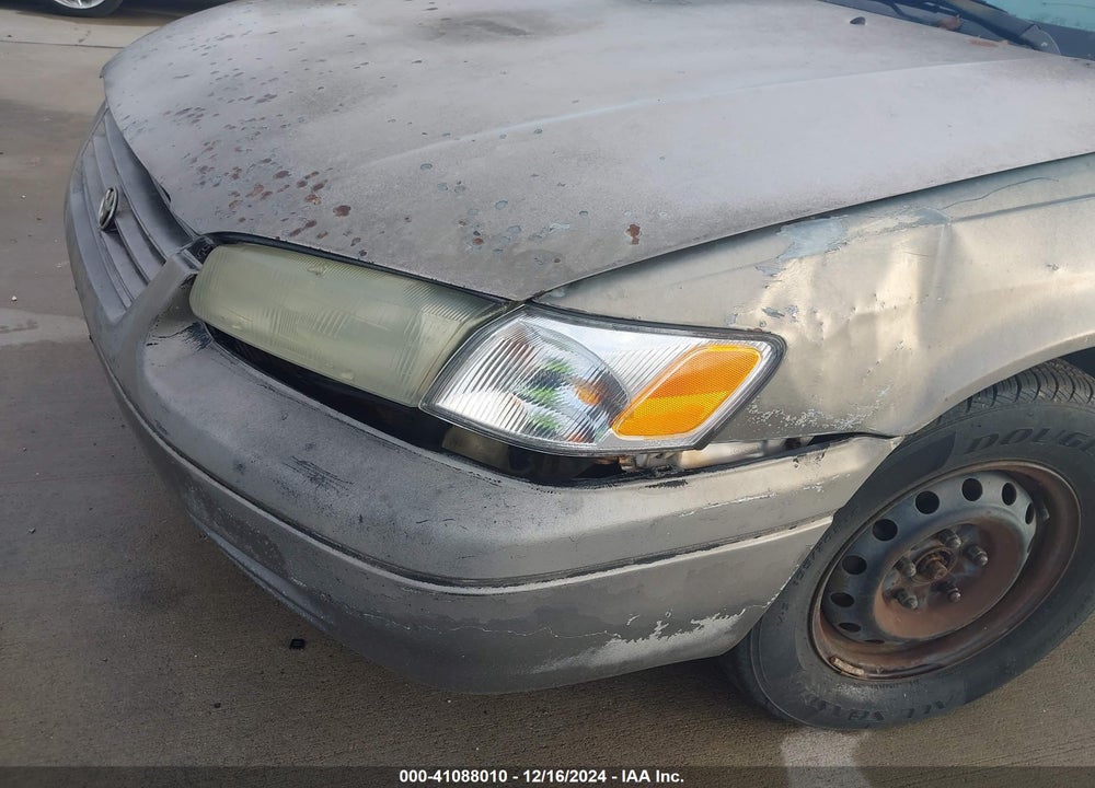 1999 TOYOTA CAMRY LE VIN: 4T1BG22K4XU429316