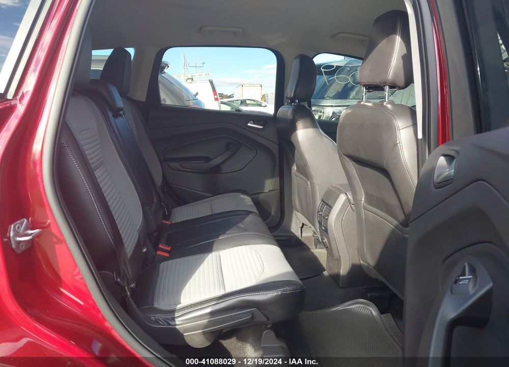 2019 FORD ESCAPE SE VIN: 1FMCU9GD6KUA37317