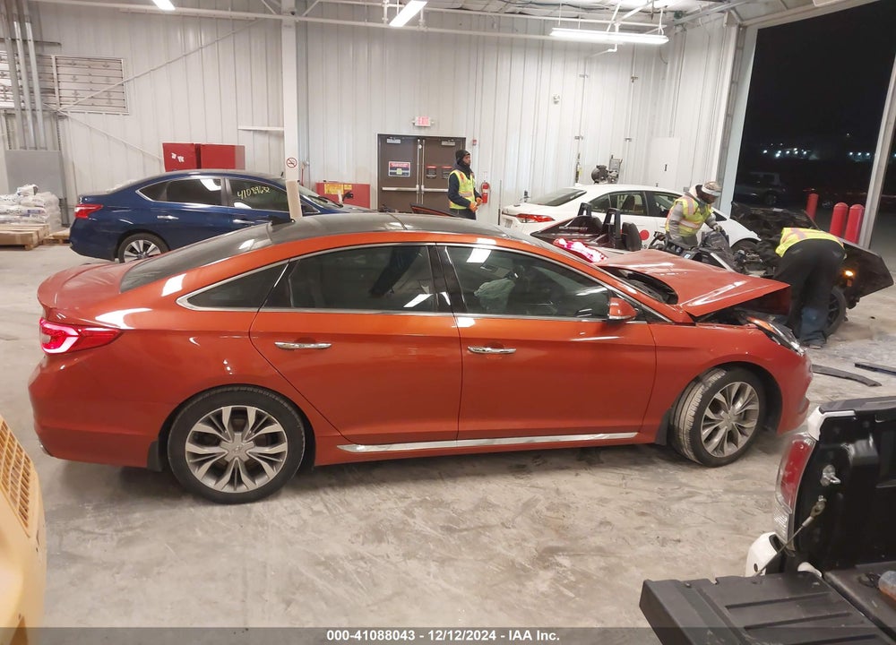 2015 HYUNDAI SONATA VIN: 5NPE34AB2FH160560