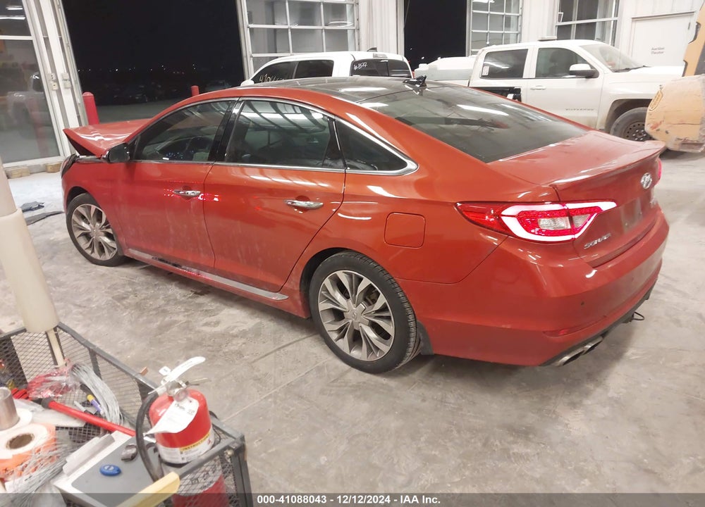 2015 HYUNDAI SONATA VIN: 5NPE34AB2FH160560