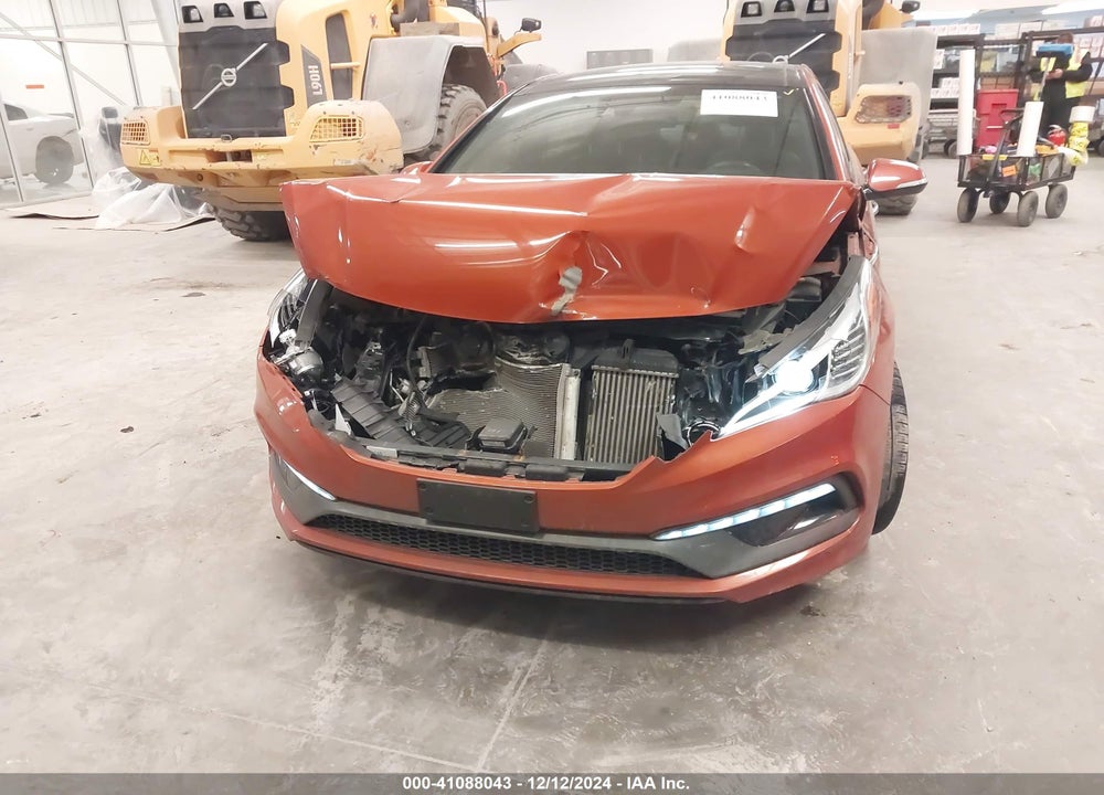 2015 HYUNDAI SONATA VIN: 5NPE34AB2FH160560