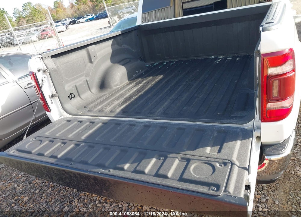 2022 RAM 1500 VIN: 1C6SRFJTXNN481824