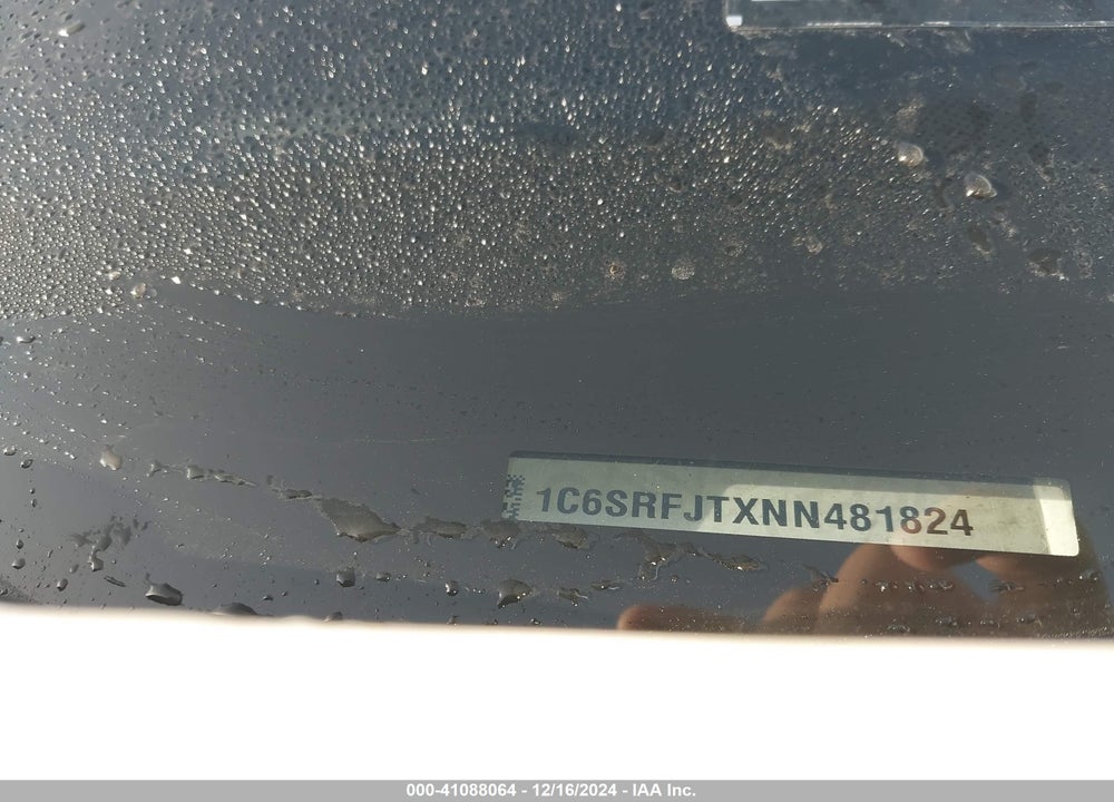 2022 RAM 1500 VIN: 1C6SRFJTXNN481824
