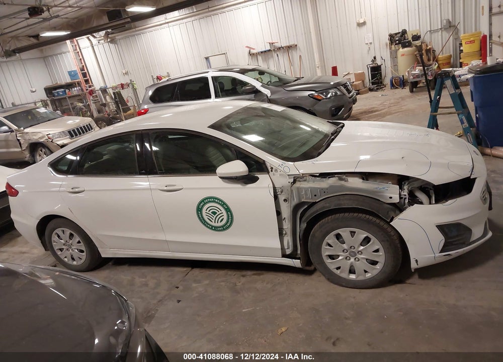 2019 FORD FUSION S VIN: 3FA6P0G77KR278217