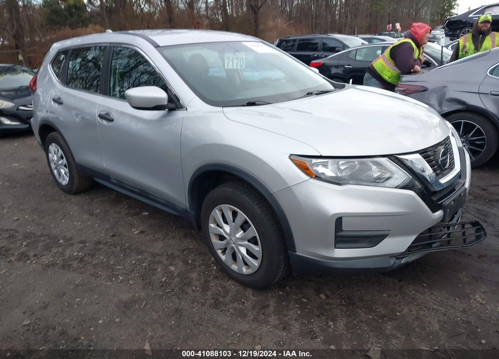 2018 NISSAN ROGUE S VIN: 5N1AT2MV9JC788799