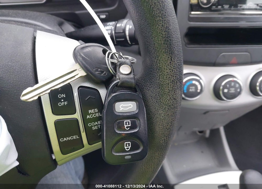 2008 HYUNDAI ELANTRA GLS/SE VIN: KMHDU46D18U542747