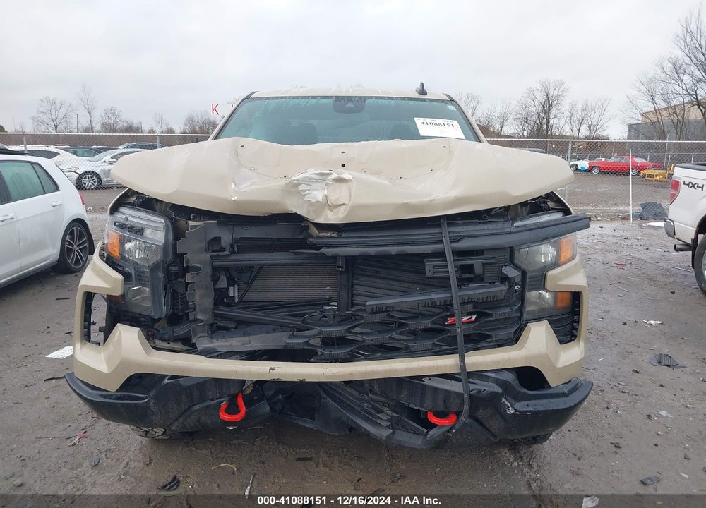 2022 CHEVROLET SILVERADO 1500 4WD SHORT BED CUSTOM TRAIL BOSS VIN: 3GCPDCEK8NG636537