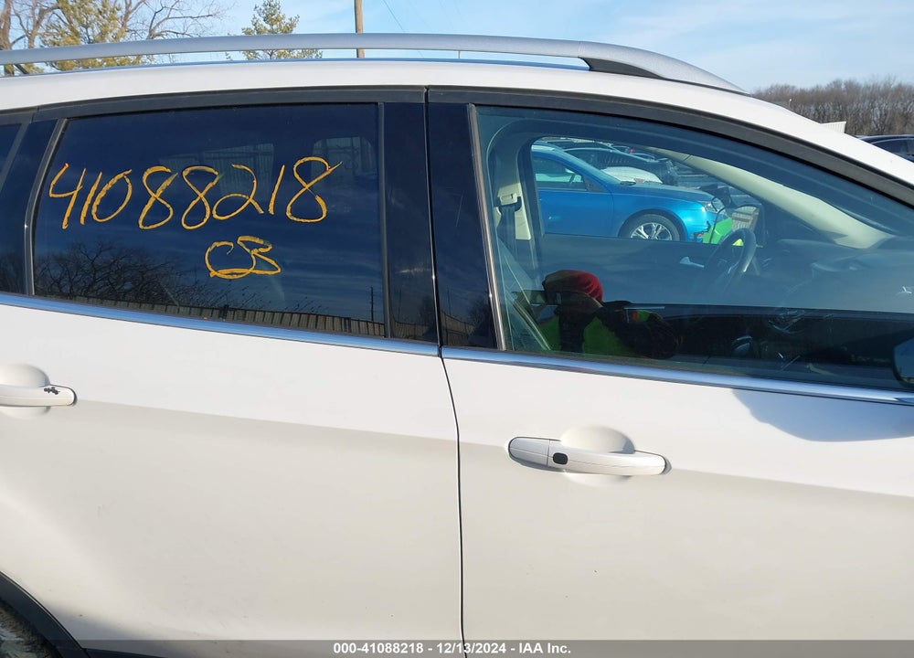 2015 FORD ESCAPE TITANIUM VIN: 1FMCU9J97FUA59174