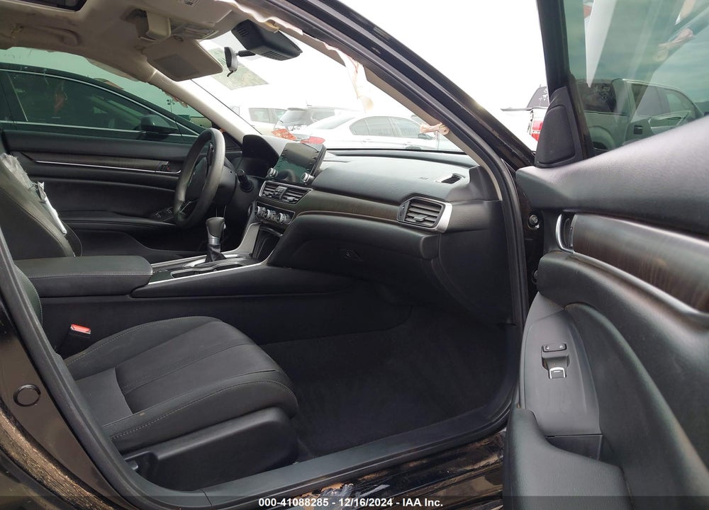 2019 HONDA ACCORD VIN: 1HGCV1F47KA022770