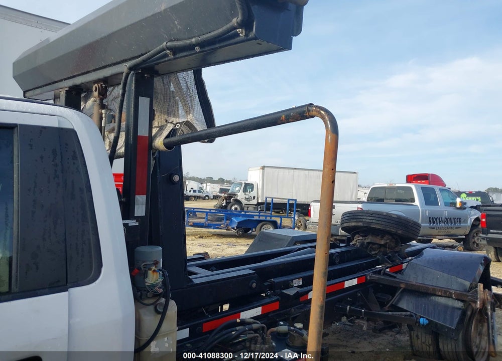 2019 FORD F-550 CHASSIS XL VIN: 1FDUF5HT5KEF60318