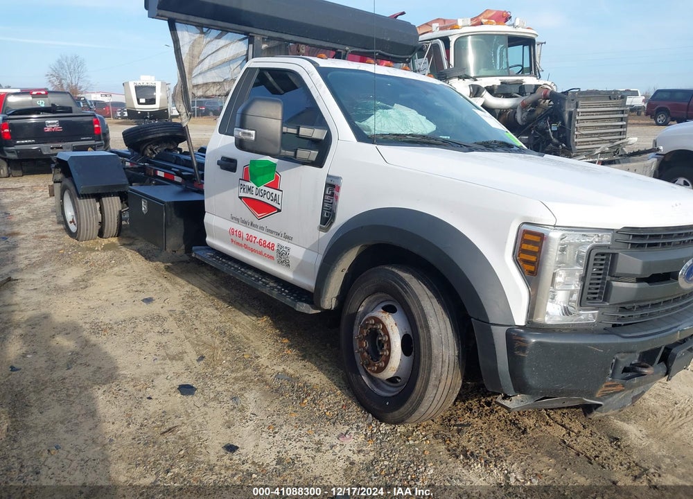 2019 FORD F-550 CHASSIS XL VIN: 1FDUF5HT5KEF60318