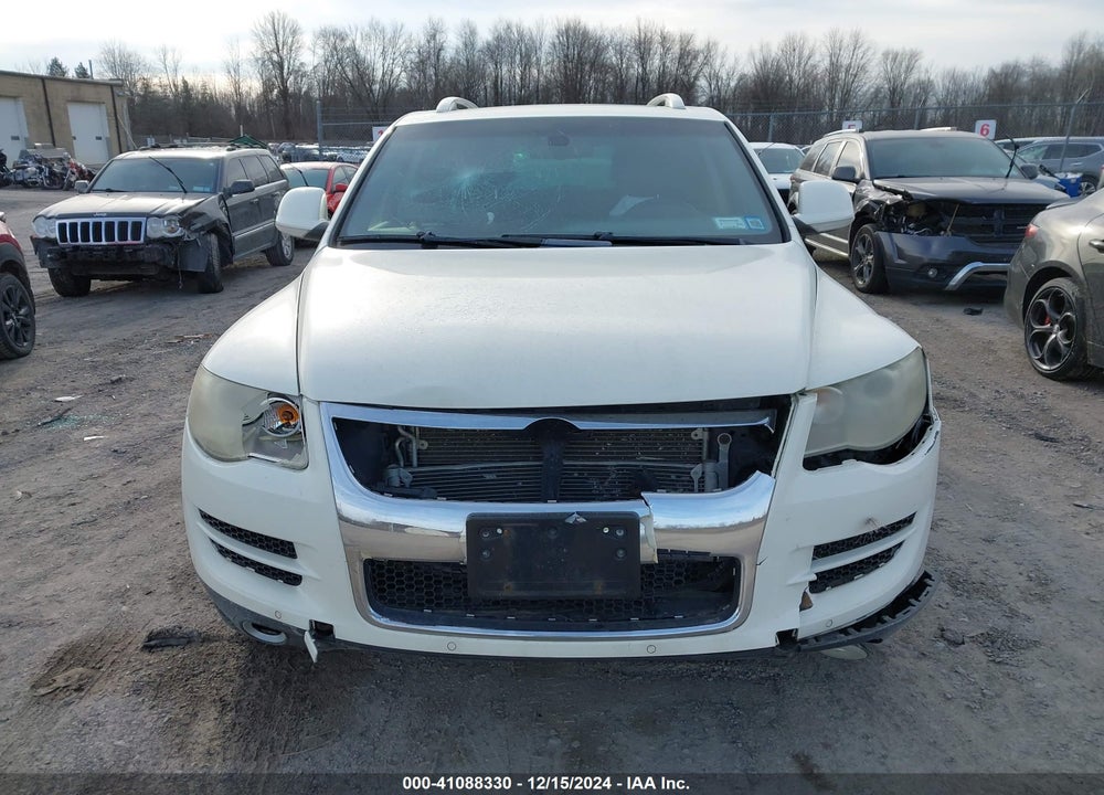 2009 VOLKSWAGEN TOUAREG 2 V6 TDI VIN: WVGFM77L39D036046