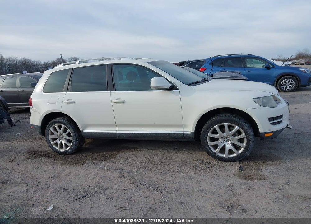 2009 VOLKSWAGEN TOUAREG 2 V6 TDI VIN: WVGFM77L39D036046