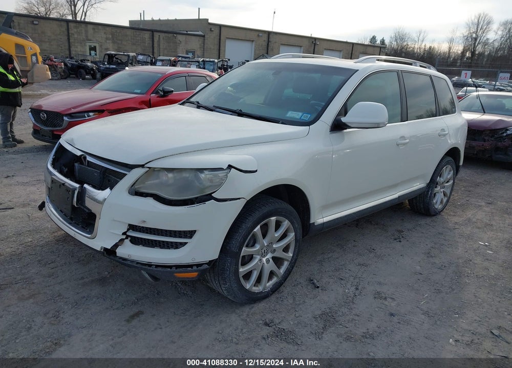 2009 VOLKSWAGEN TOUAREG 2 V6 TDI VIN: WVGFM77L39D036046