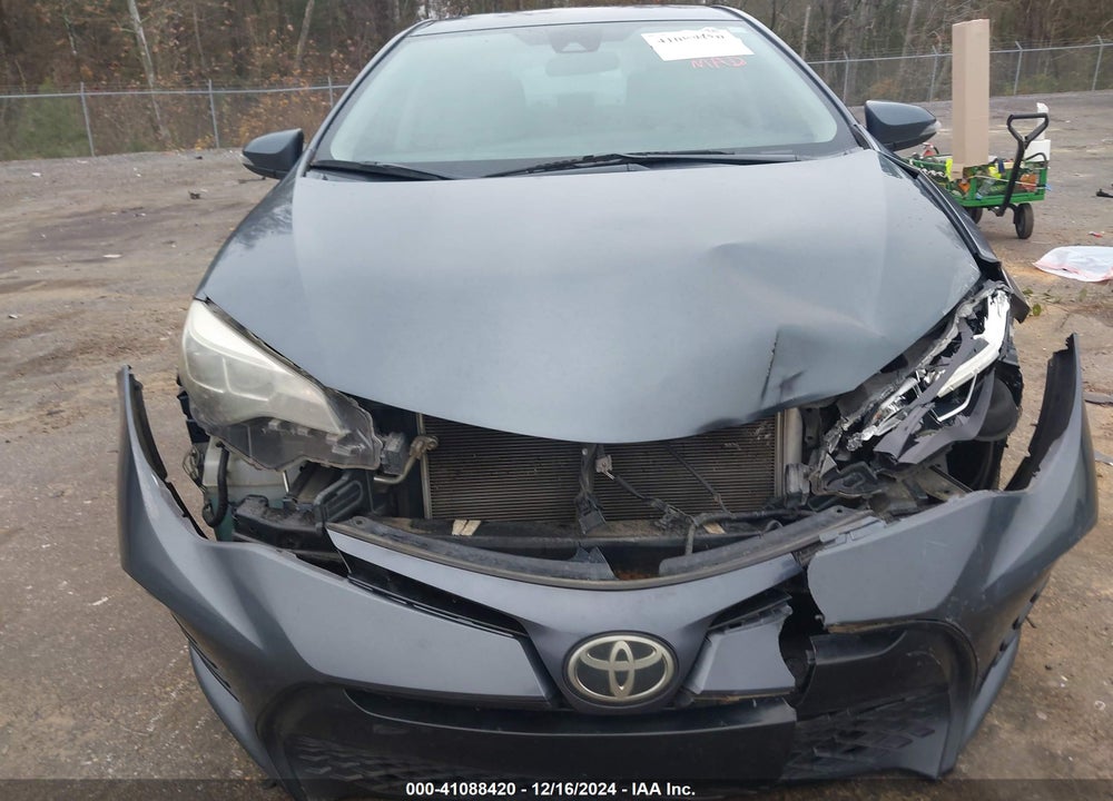 2017 TOYOTA COROLLA SE VIN: 5YFBURHE1HP633951
