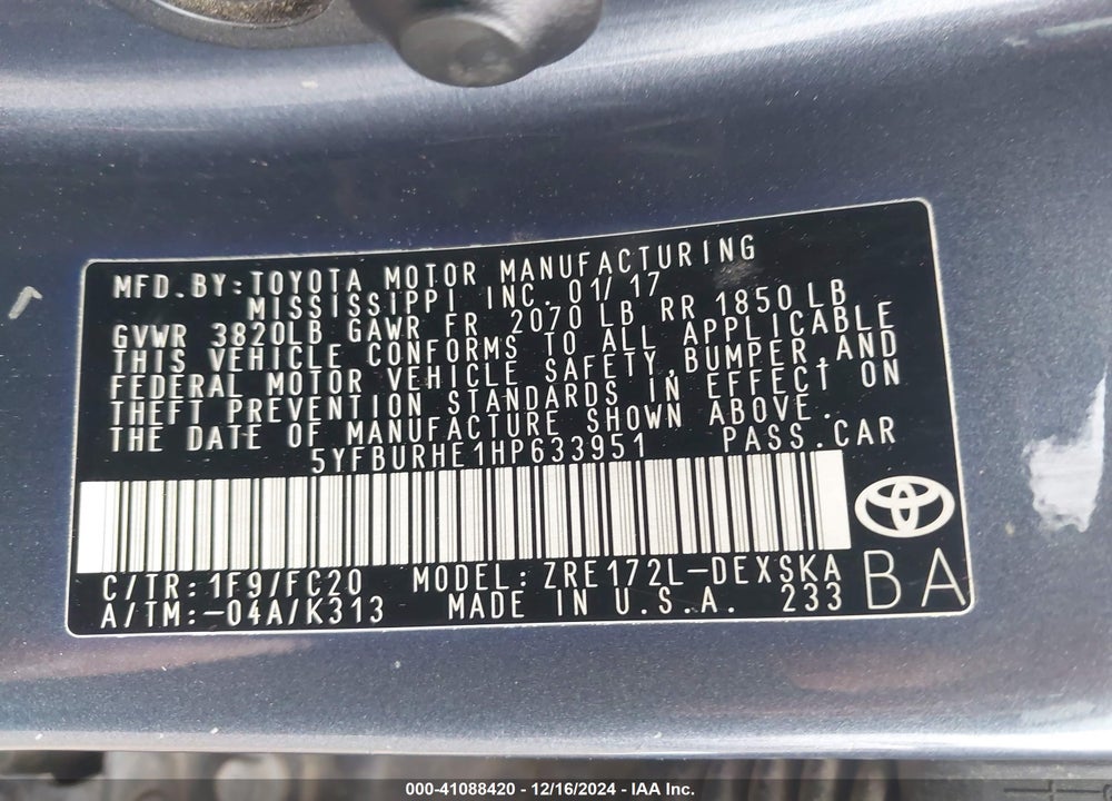 2017 TOYOTA COROLLA SE VIN: 5YFBURHE1HP633951
