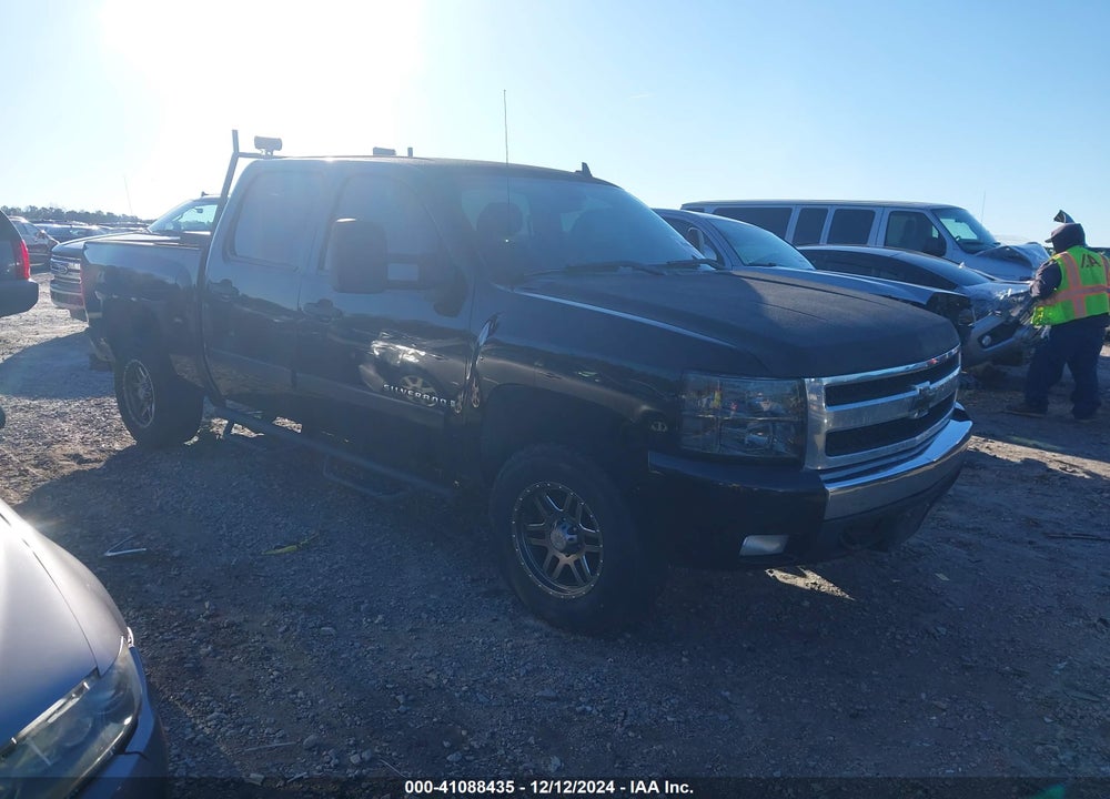 2008 CHEVROLET SILVERADO 1500 LT1 VIN: 2GCEK13MX81100479