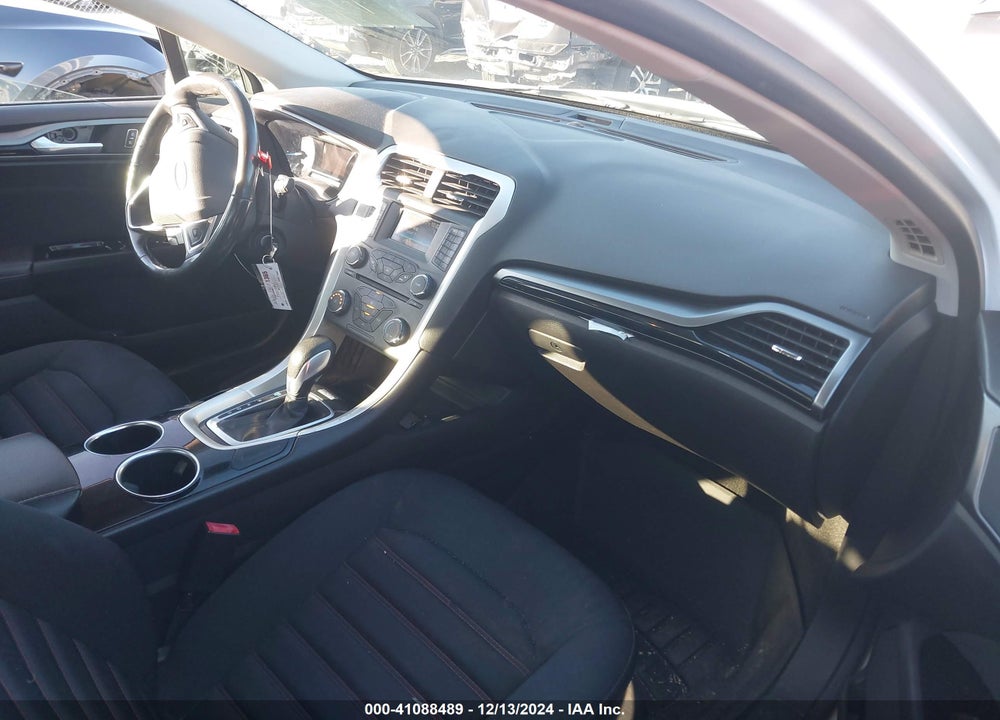 2013 FORD FUSION SE VIN: 3FA6P0H75DR270652