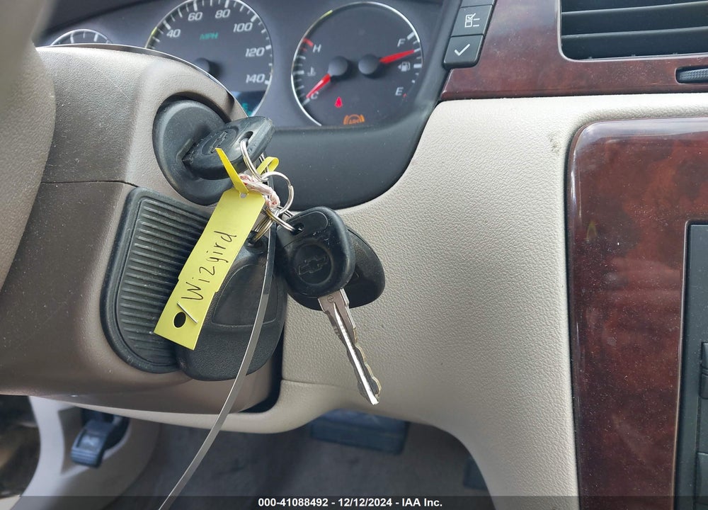 2008 CHEVROLET IMPALA LT VIN: 2G1WT58K889237981