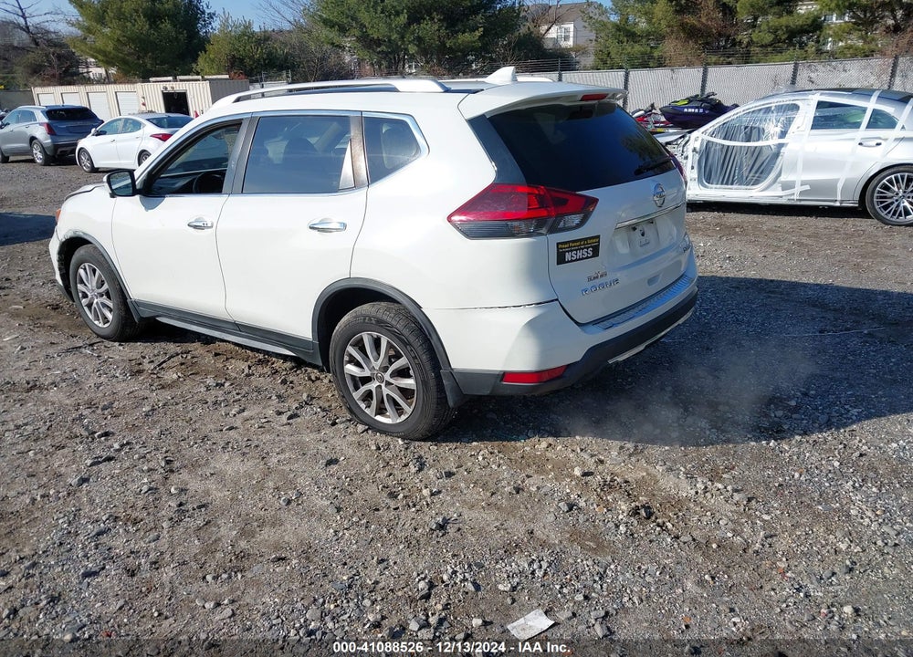 2018 NISSAN ROGUE SV VIN: JN8AT2MV4JW319952
