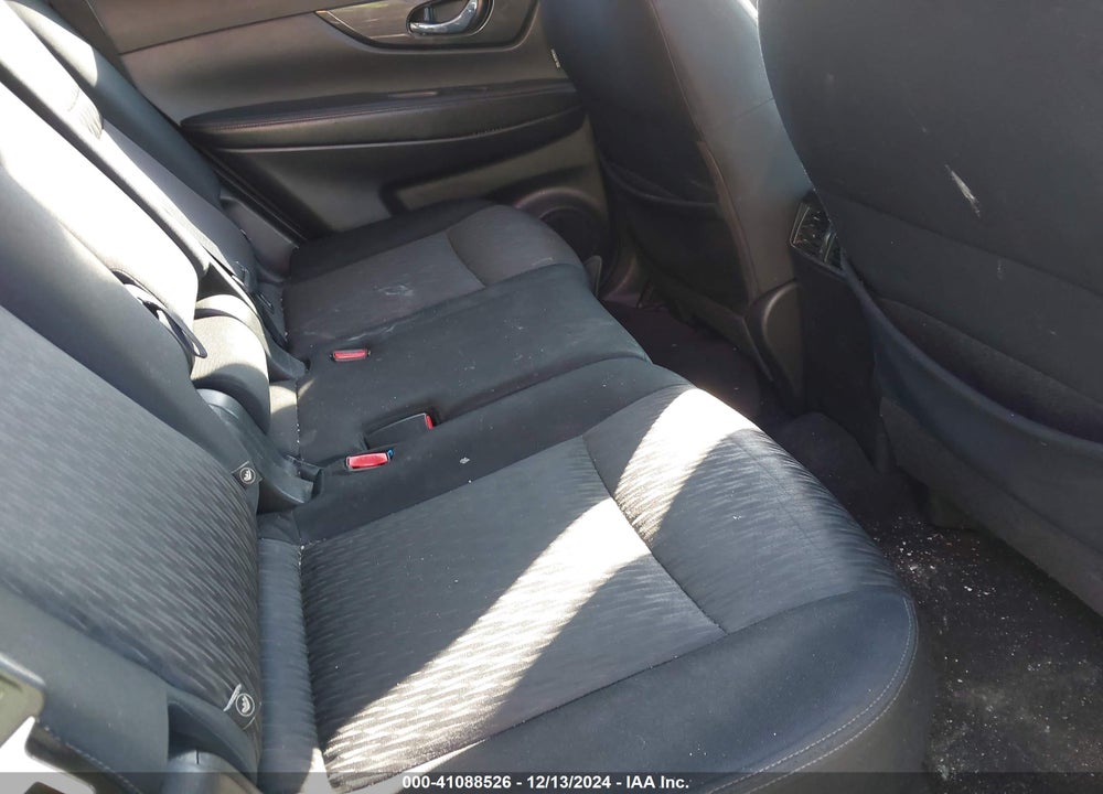 2018 NISSAN ROGUE SV VIN: JN8AT2MV4JW319952