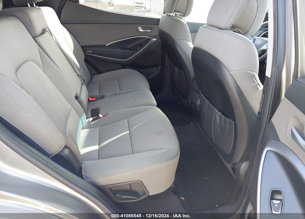 2016 HYUNDAI SANTA FE SPORT 2.4L VIN: 5XYZU3LB6GG379276