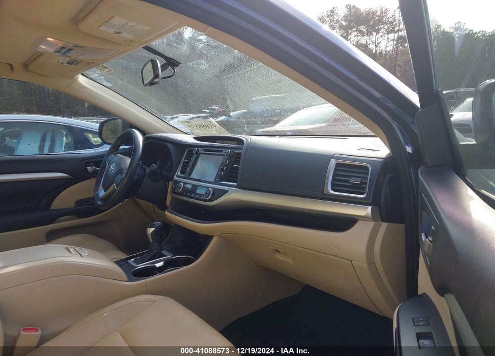 2016 TOYOTA HIGHLANDER XLE V6 VIN: 5TDJKRFH5GS317070