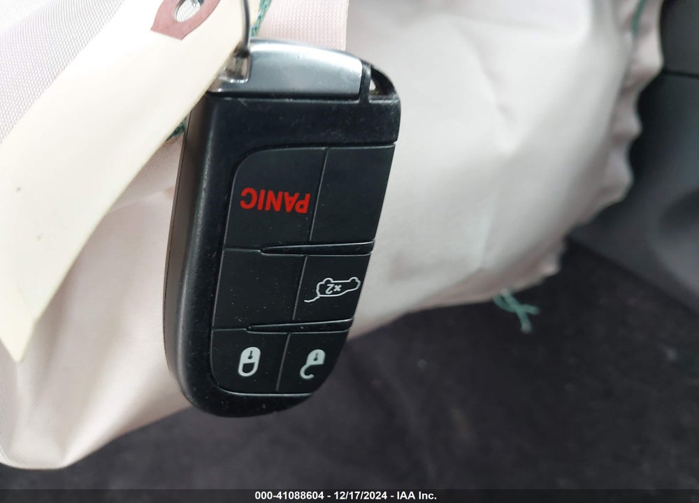 2019 JEEP GRAND CHEROKEE LAREDO E 4X2 VIN: 1C4RJEAG3KC580777