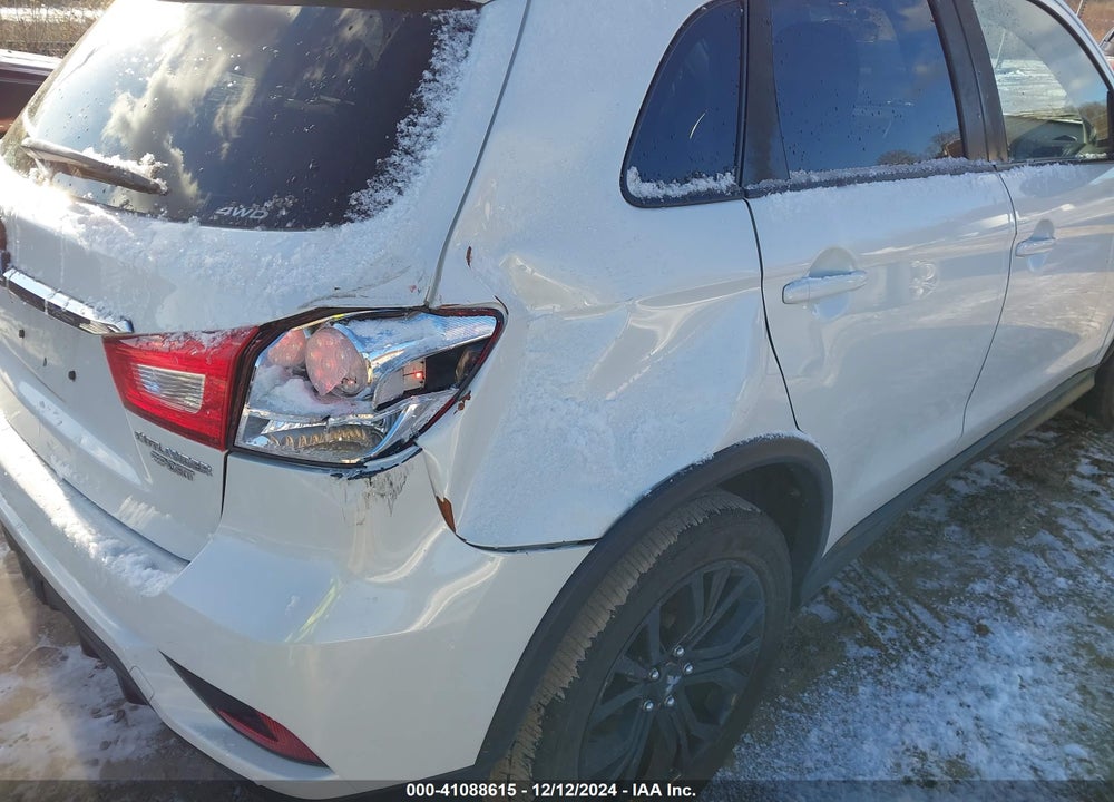 2018 MITSUBISHI OUTLANDER SPORT 2.0 ES VIN: JA4AR3AU7JU003513