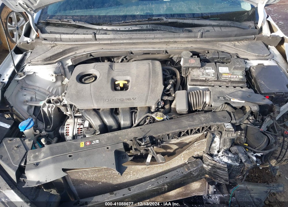 2019 HYUNDAI ELANTRA VIN: 5NPD84LF6KH495702