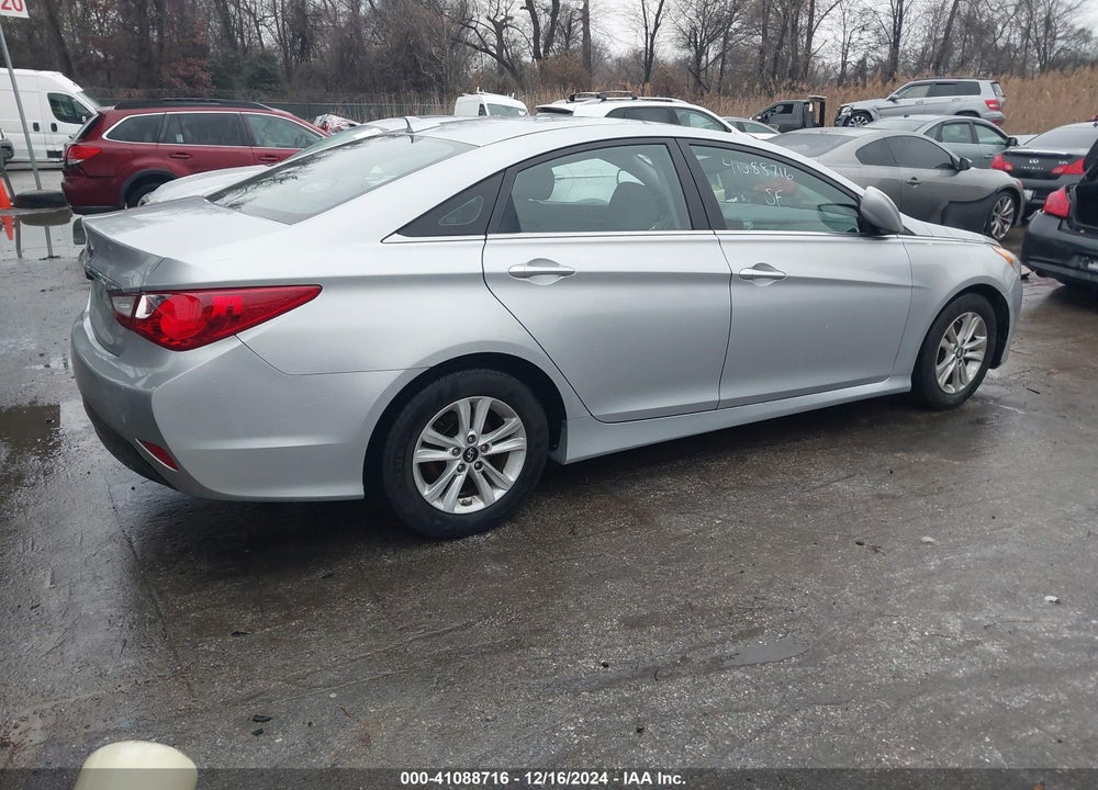 2014 HYUNDAI SONATA GLS VIN: 5NPEB4AC4EH837201