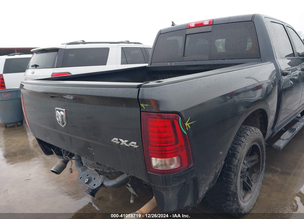 2017 RAM 1500 VIN: 1C6RR7MT1HS640400