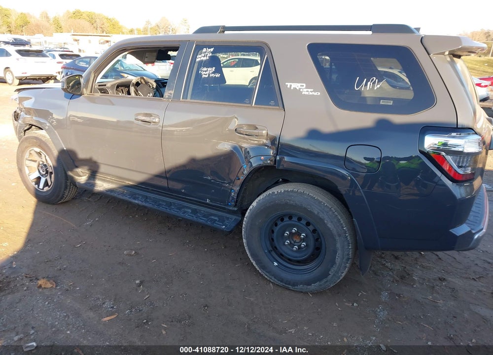 2024 TOYOTA 4RUNNER TRD OFF ROAD VIN: JTEPU5JR6R6267629