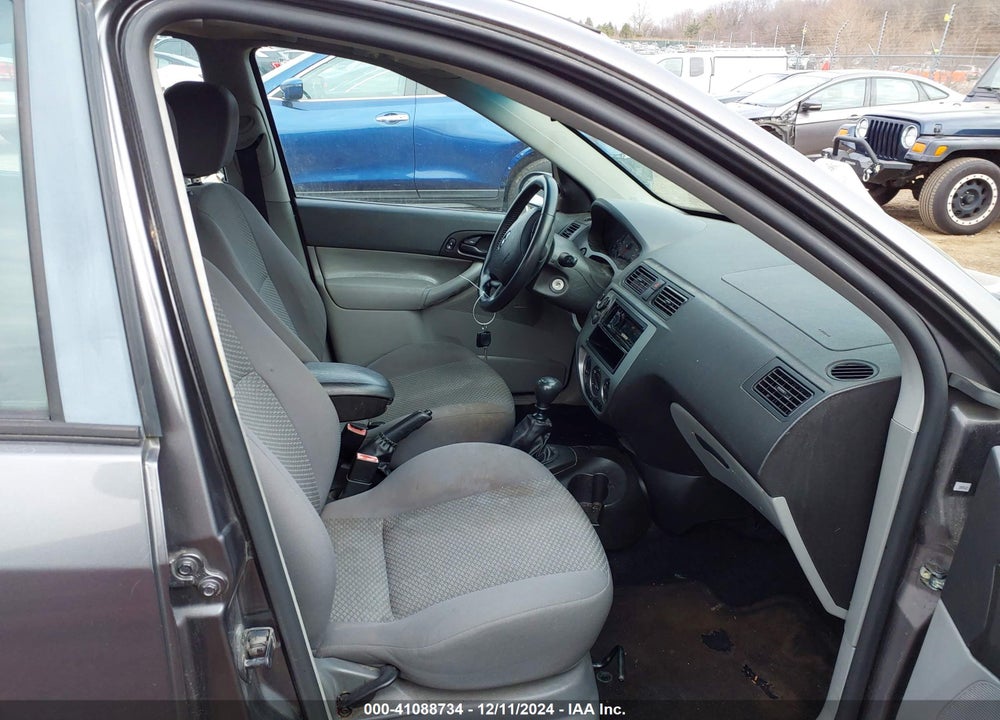 2007 FORD FOCUS S/SE/SES VIN: 1FAHP37N97W211552