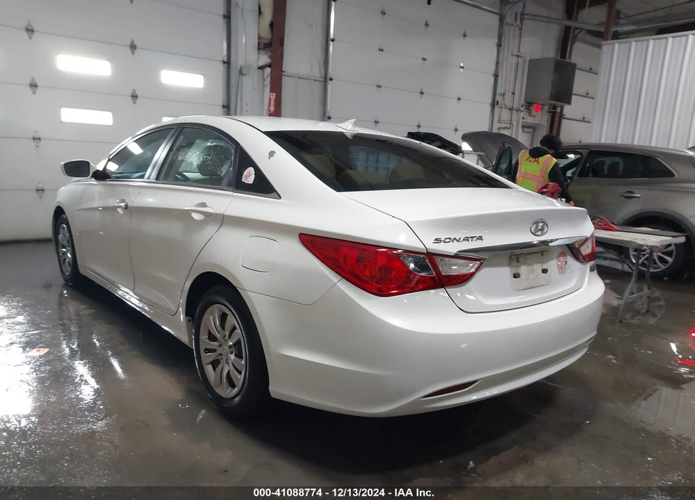 2012 HYUNDAI SONATA GLS VIN: 5NPEB4AC2CH382720