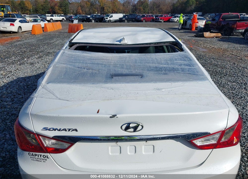 2011 HYUNDAI SONATA SE VIN: 5NPEC4AC9BH305810