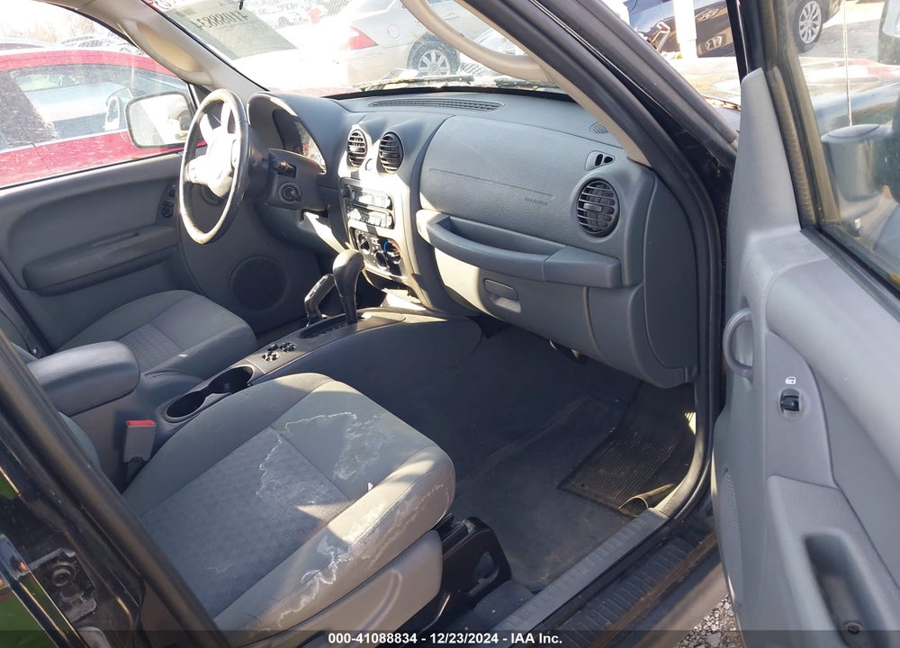 2005 JEEP LIBERTY RENEGADE VIN: 1J4GL38K55W638188