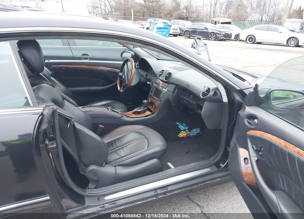2008 MERCEDES-BENZ CLK 350 VIN: WDBTJ56H28F235608