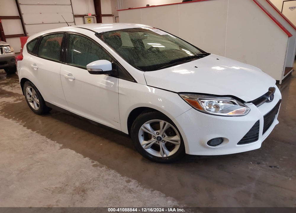 2014 FORD FOCUS SE VIN: 1FADP3K27EL438586