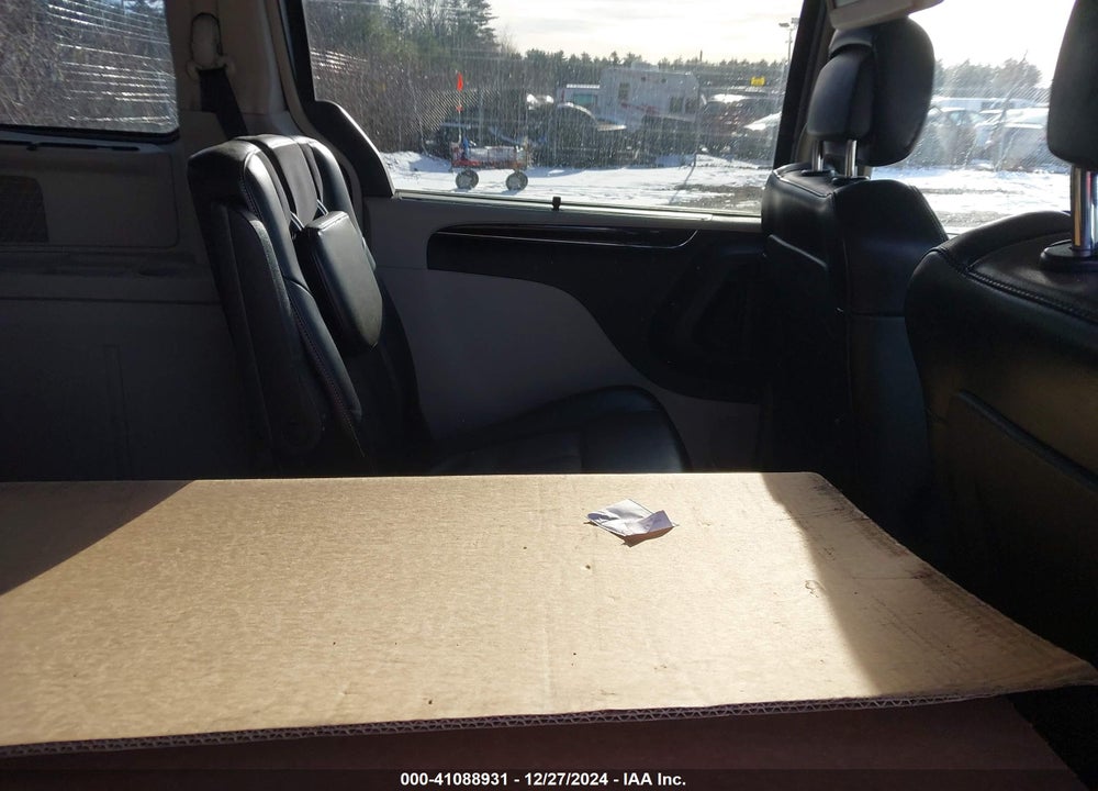 2012 CHRYSLER TOWN & COUNTRY LIMITED VIN: 2C4RC1GG8CR377144