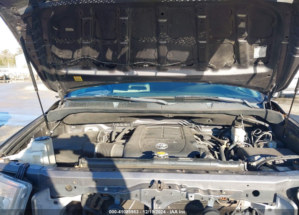 2011 TOYOTA TUNDRA GRADE 5.7L V8 VIN: 5TFDY5F11BX206011