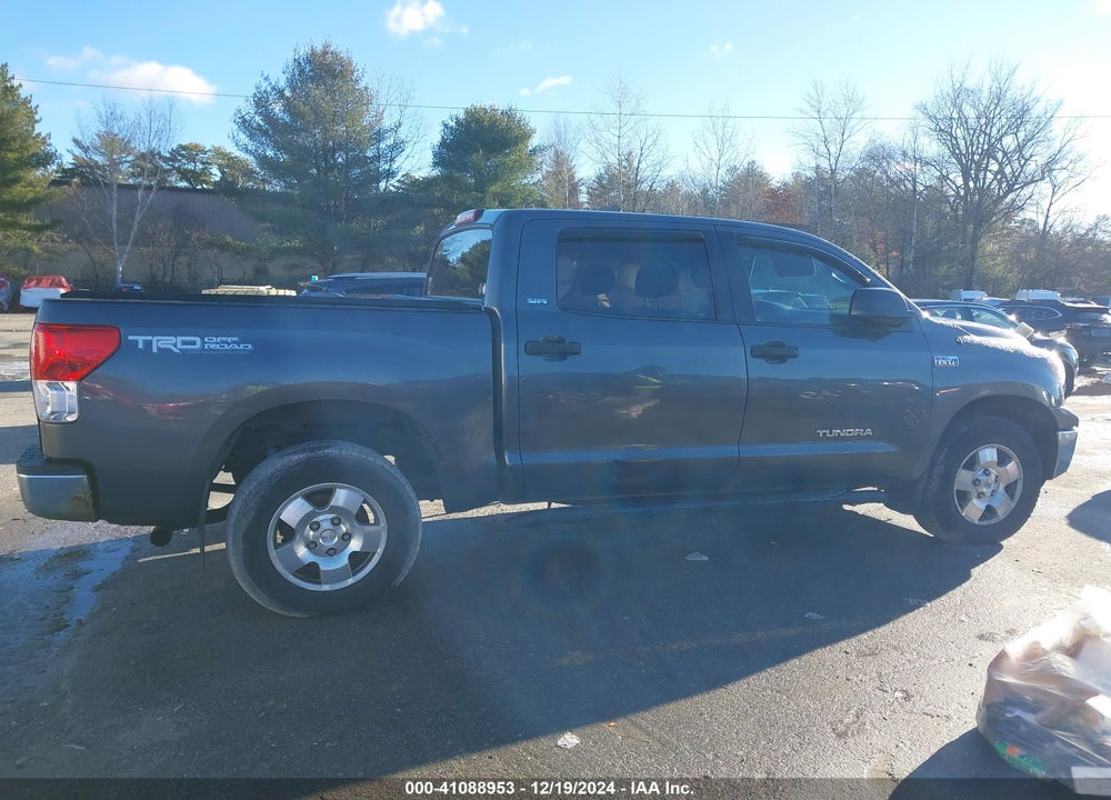 2011 TOYOTA TUNDRA GRADE 5.7L V8 VIN: 5TFDY5F11BX206011
