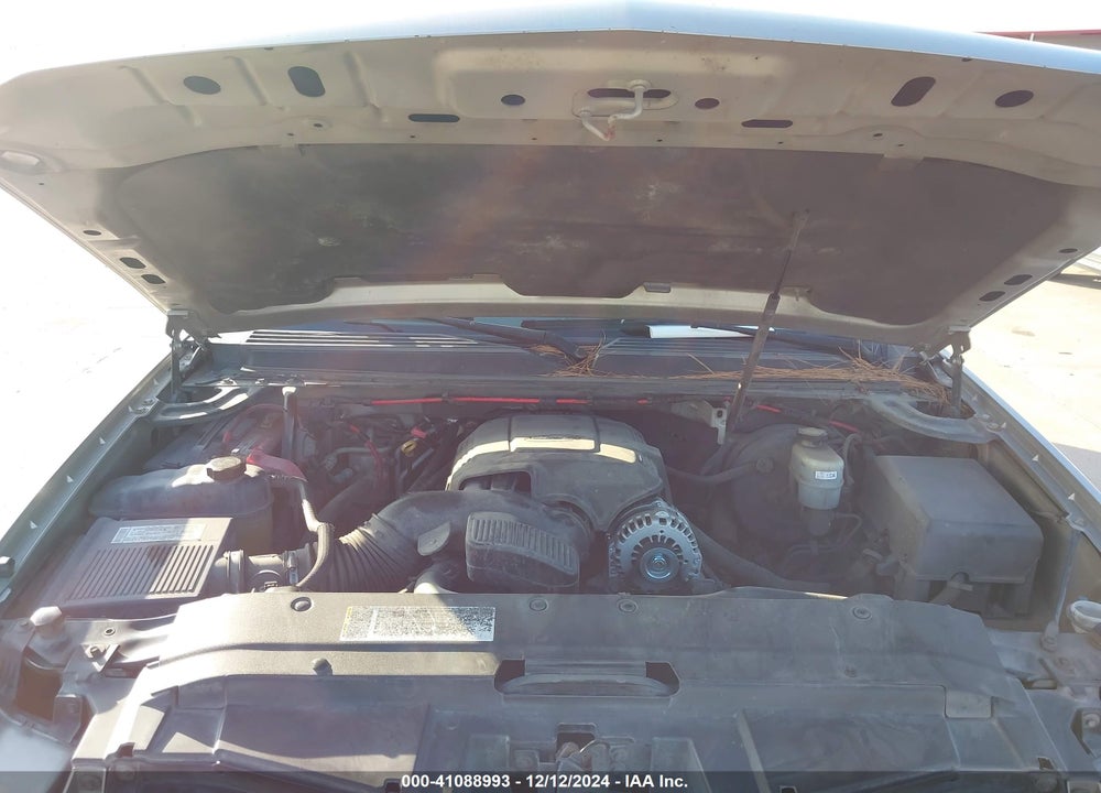 2008 CHEVROLET SUBURBAN 1500 LT VIN: 3GNFC16008G216105