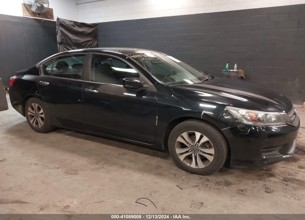 2013 HONDA ACCORD LX VIN: 1HGCR2F32DA068382