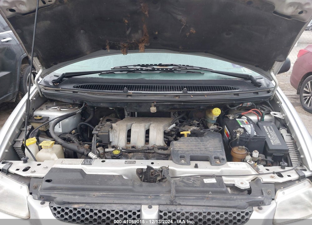 2000 DODGE GRAND CARAVAN VIN: 1B4GP44R0YB712001