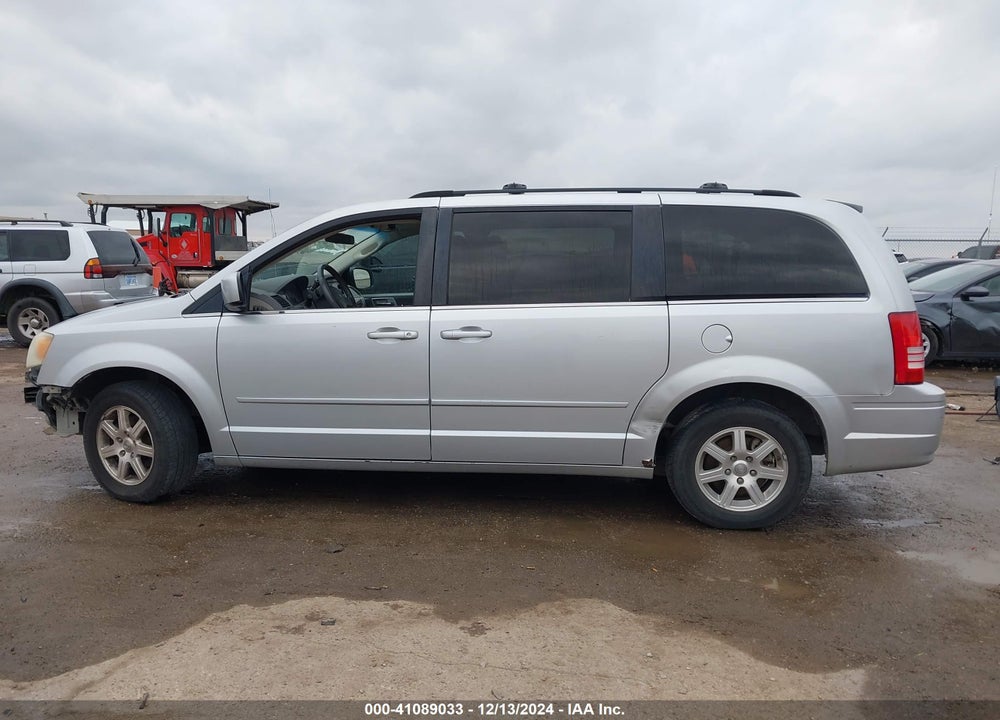 2008 CHRYSLER TOWN & COUNTRY TOURING VIN: 2A8HR54P18R779755
